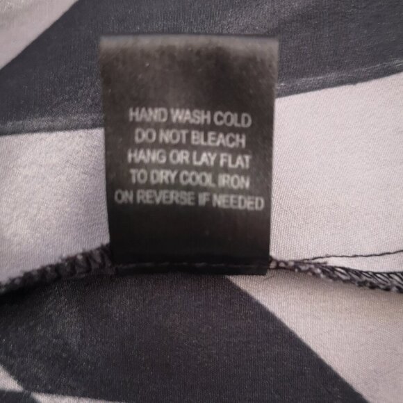 BeBop Ladies Size Medium Gray & Black Lightweight Elastic Waist Dress - Picture 6 of 9